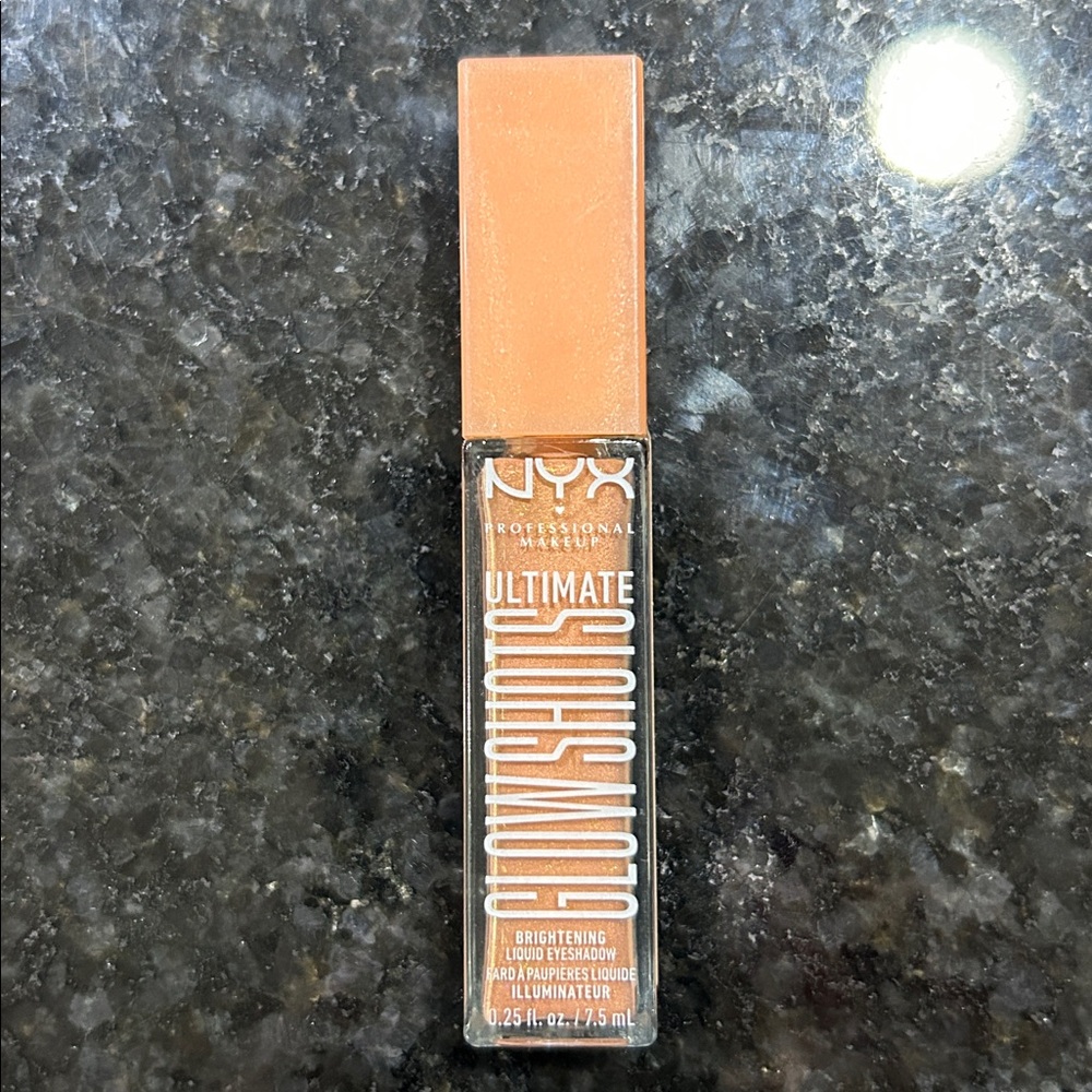 Ultimate Glow Shots Brightening Liquid Eyeshadow - Twisted Tangerine